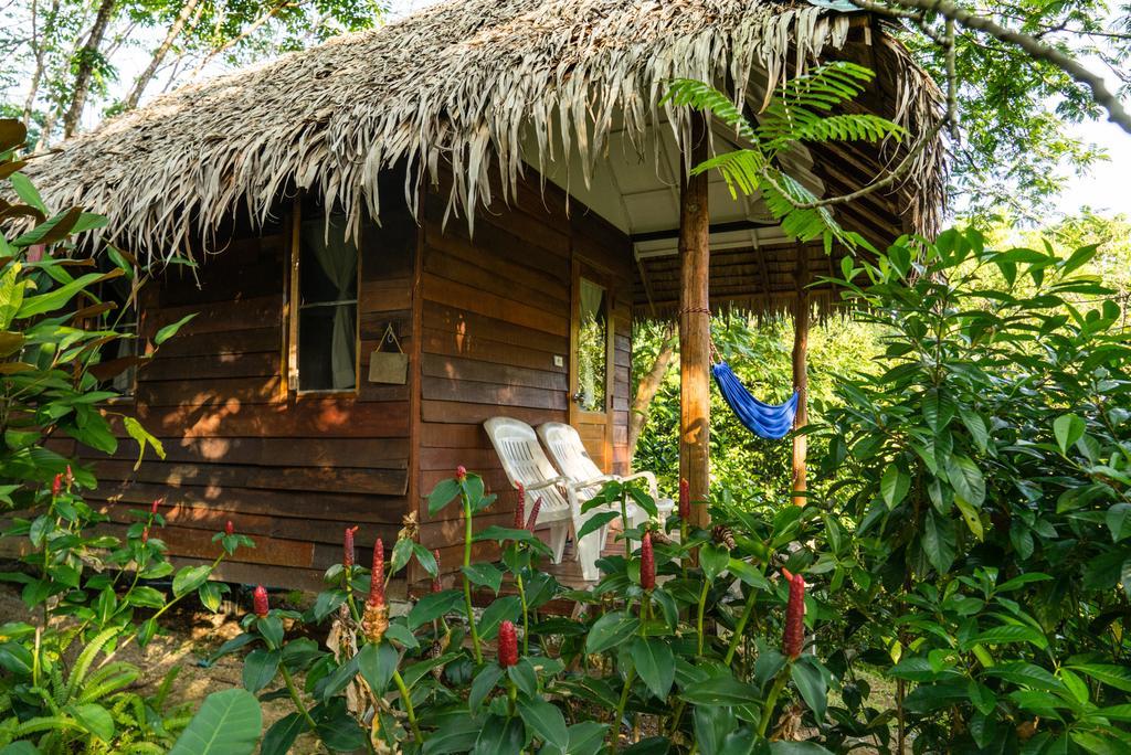 Rabbit Bungalow Koh Phayam Exterior foto